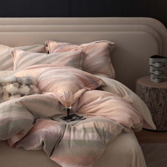 91家纺网 家纺一手货源 找家纺 金奇达家纺 2024秋冬新品保暖加厚绒类热氧™绒绒四件套-【格里克】（全网控价{折后券后}不低于258元） 极光