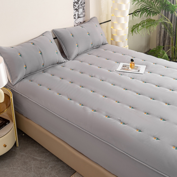 91家纺网 家纺一手货源 找家纺 米柳家纺 2024新款水洗棉大豆夹棉床笠 郁金香-雅灰