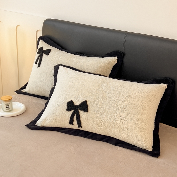 91家纺网 家纺一手货源 找家纺 丝羽坊 2024新款阳离子舒棉绒牛奶绒提花四件套 蝴蝶结-奶白