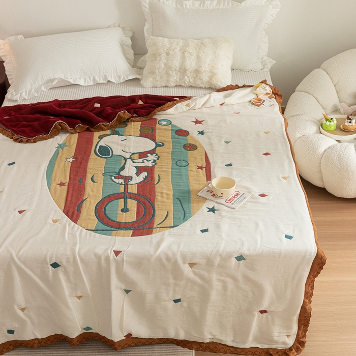 91家纺网 家纺一手货源 找家纺 乐家毛巾被 2024新款十层纱布泡芙被 白底史努比