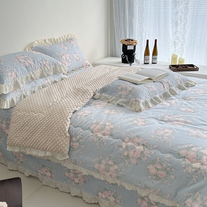 91家纺网 家纺一手货源 找家纺 佰织鑫家居 2024新款秋冬全棉法式床盖款豆豆被四件套 苏里南