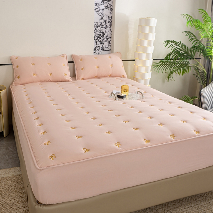 91家纺网 家纺一手货源 找家纺 米柳家纺 2024新款水洗棉大豆夹棉床笠 蝴蝶结-粉玉