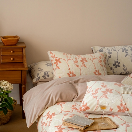 91家纺网 家纺一手货源 找家纺 （总）华超针织 2024新款雕花绒四件套-繁花+花千朵系列