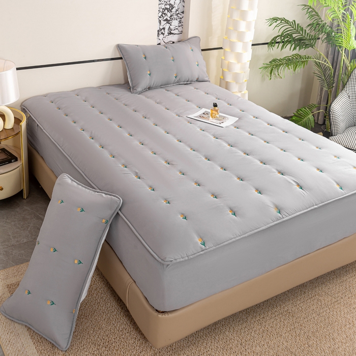 91家纺网 家纺一手货源 找家纺 米柳家纺 2024新款水洗棉大豆夹棉床笠 郁金香-雅灰