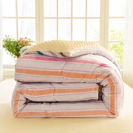 91家纺网 家纺一手货源 找家纺 圣靓家纺 2025新款牛奶豆豆绒印花保暖冬被 匆匆那年