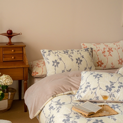 91家纺网 家纺一手货源 找家纺 （总）华超针织 2024新款雕花绒四件套-繁花+花千朵系列