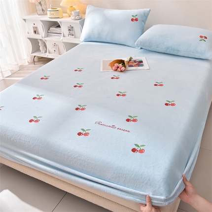 笙意家纺 2025新款A类牛奶绒花卉刺绣单床笠 樱桃-婴儿蓝