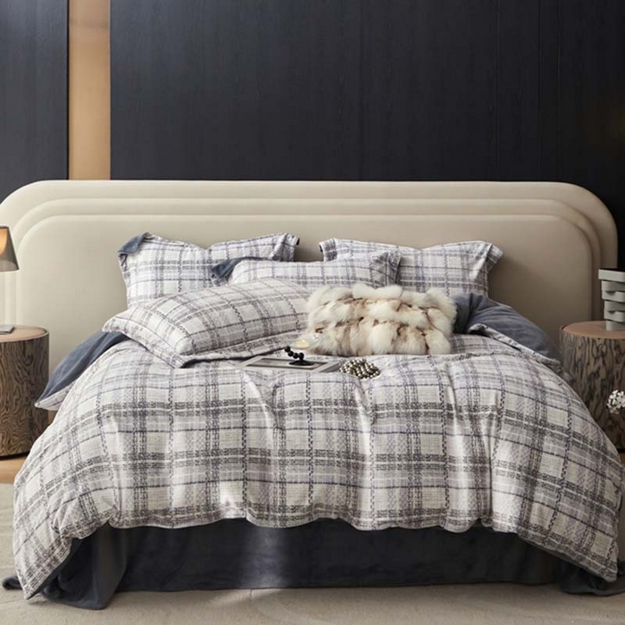 91家纺网 家纺一手货源 找家纺 金奇达家纺 2024秋冬新品保暖加厚绒类热氧™绒绒四件套-【格里克】（全网控价{折后券后}不低于258元） 小香灰