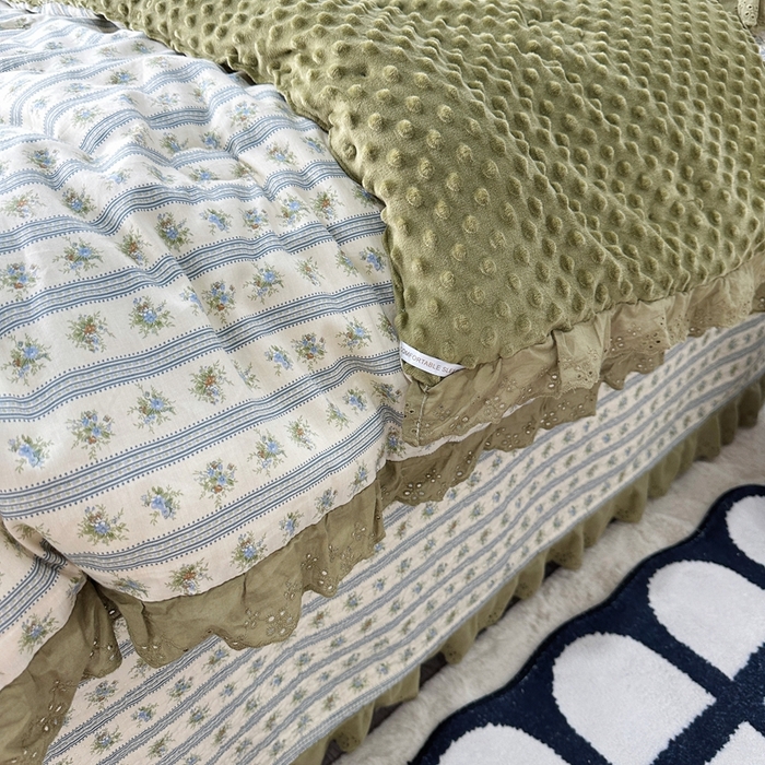 91家纺网 家纺一手货源 找家纺 佰织鑫家居 2024新款秋冬全棉法式床盖款豆豆被四件套 可可庄园