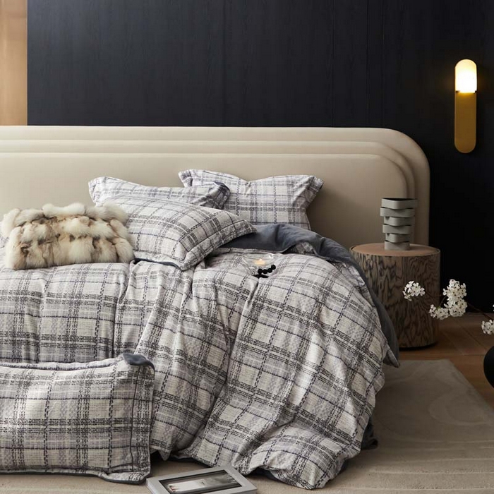 91家纺网 家纺一手货源 找家纺 金奇达家纺 2024秋冬新品保暖加厚绒类热氧™绒绒四件套-【格里克】（全网控价{折后券后}不低于258元） 小香灰