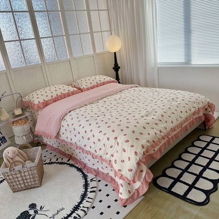 佰织鑫家居 2024新款秋冬全棉法式床盖款豆豆被四件套 甜甜草莓