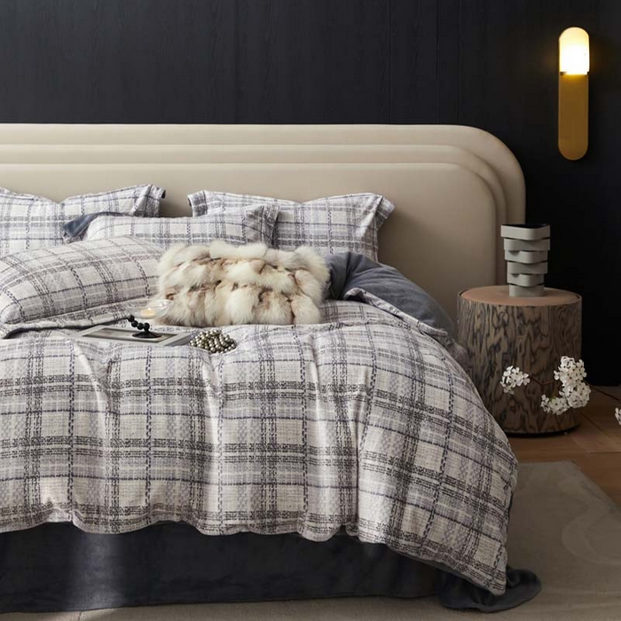 91家纺网 家纺一手货源 找家纺 金奇达家纺 2024秋冬新品保暖加厚绒类热氧™绒绒四件套-【格里克】（全网控价{折后券后}不低于258元） 小香灰