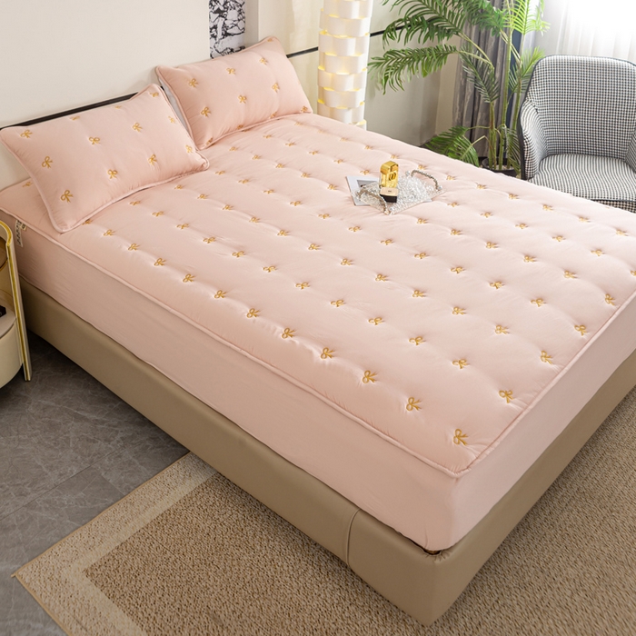 91家纺网 家纺一手货源 找家纺 米柳家纺 2024新款水洗棉大豆夹棉床笠 蝴蝶结-粉玉