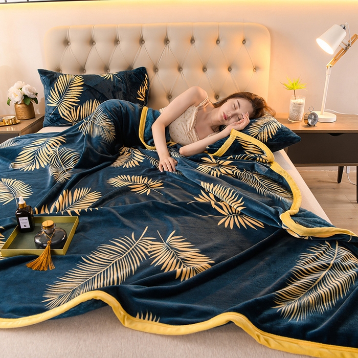 91家纺网 家纺一手货源 找家纺 圣楚 2024新款300g加厚保暖云貂绒双面毯子办公室午睡毛毯直播 清馨