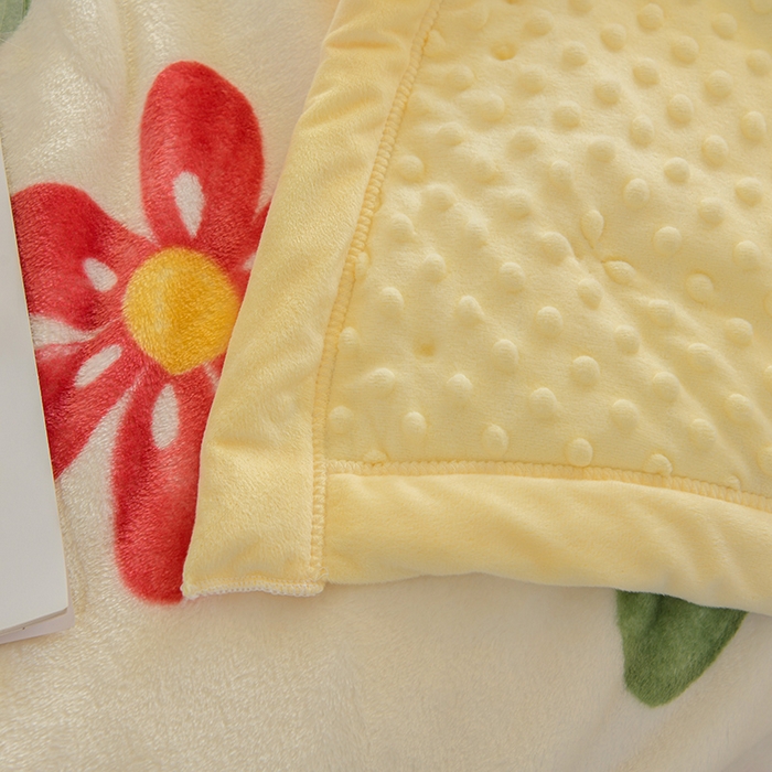 91家纺网 家纺一手货源 找家纺 圣楚家纺 2024新款豆豆绒三层毛毯毯子 花花世界