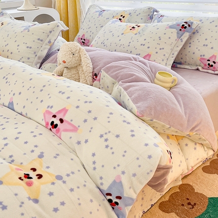 91家纺网 家纺一手货源 找家纺 （总）简如 2025新款加厚220克牛奶绒印花四件套