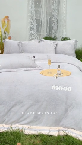 91家纺网 家纺一手货源 找家纺 新月家纺（锦威郎） 2024新款高贵轻奢保暖牛奶绒四件套系列-摩登 灰色