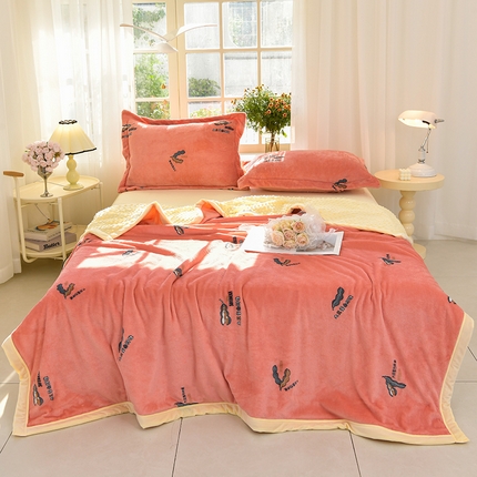 圣楚家纺 2024新款豆豆绒三层毛毯毯子 豆豆毯玉