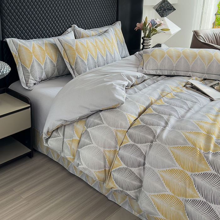 91家纺网 家纺一手货源 找家纺 新月家纺（锦威郎） 2024新款全棉加厚长绒棉数码印花四件套系列 时光信笺-灰