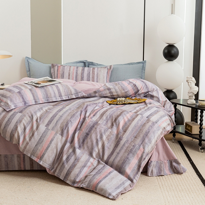 91家纺网 家纺一手货源 找家纺 新月家纺（锦威郎） 2024新款全棉加厚长绒棉数码印花四件套系列 条纹序曲-灰