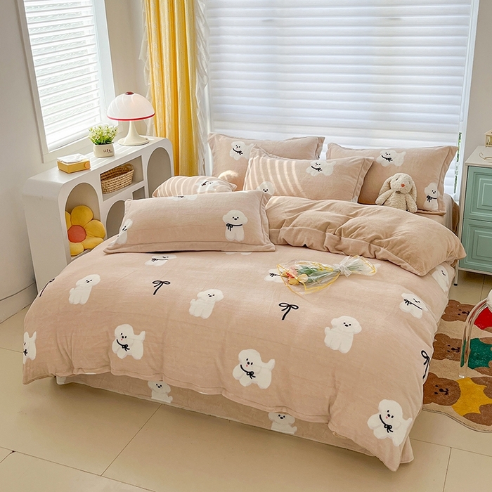 91家纺网 家纺一手货源 找家纺 简如 2025新款加厚220克牛奶绒印花四件套 调皮的小乖比-咖