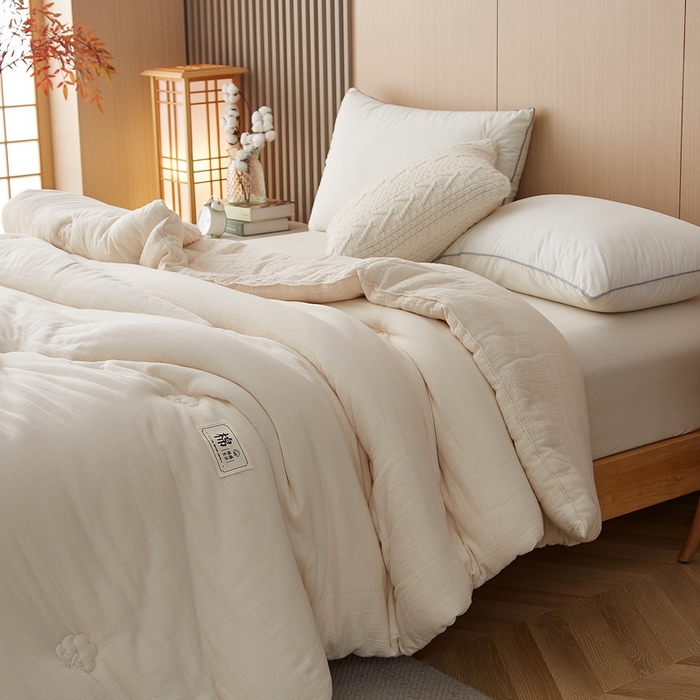 91家纺网 家纺一手货源 找家纺 猎鹿人家纺 2024新款A类原棉新疆棉花被春秋被冬被 月牙白