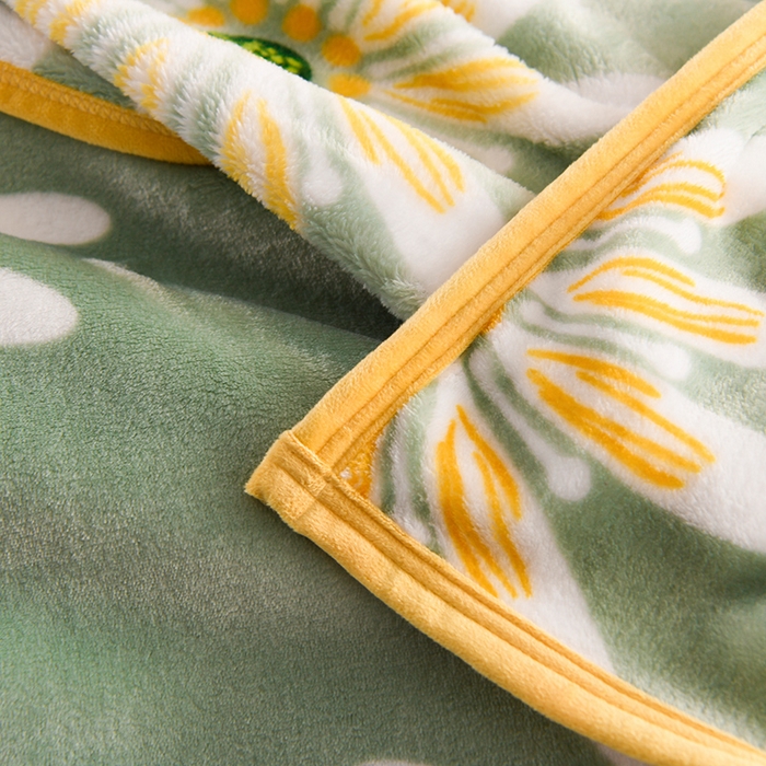 91家纺网 家纺一手货源 找家纺 圣楚 2024新款300g加厚保暖云貂绒双面毯子办公室午睡毛毯直播 雏菊