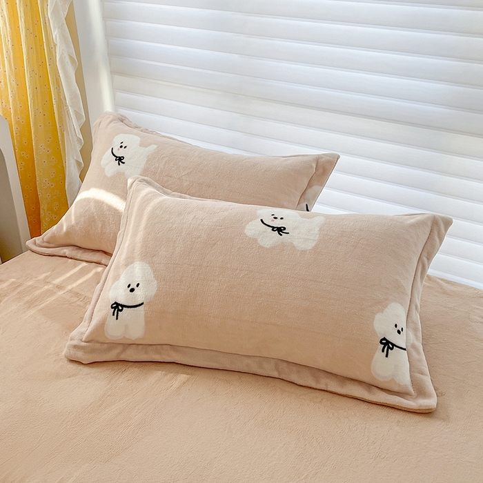 91家纺网 家纺一手货源 找家纺 简如 2025新款加厚220克牛奶绒印花四件套 调皮的小乖比-咖