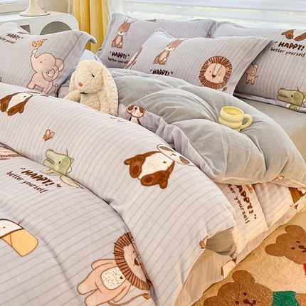 91家纺网 家纺一手货源 找家纺 （总）简如 2025新款加厚220克牛奶绒印花四件套