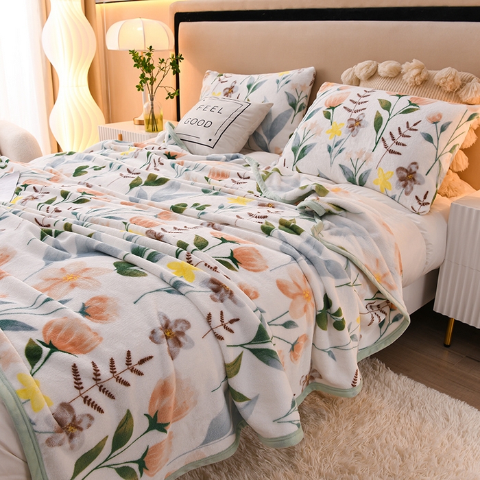 91家纺网 家纺一手货源 找家纺 圣楚 2024新款300g加厚保暖云貂绒双面毯子办公室午睡毛毯直播 争艳