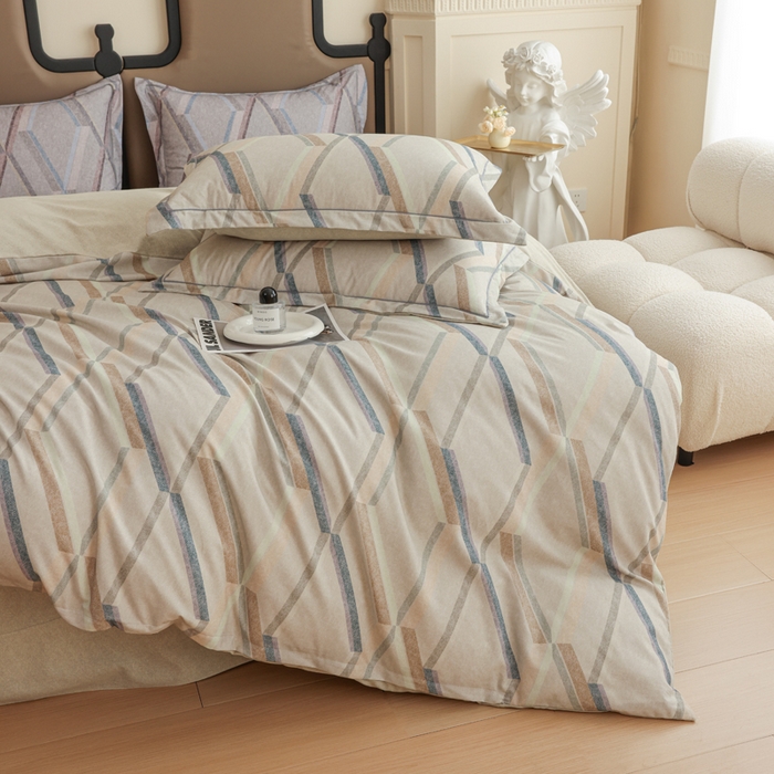 91家纺网 家纺一手货源 找家纺 新月家纺（锦威郎） 2024新款全棉加厚长绒棉数码印花四件套系列 布罗西娅-咖