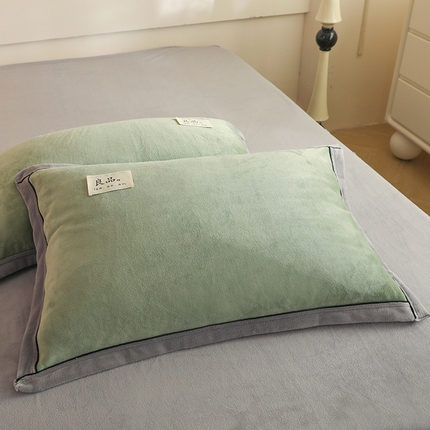 91家纺网 家纺一手货源 找家纺 （总）2025新款A类加厚牛奶绒大包边系列-单枕套