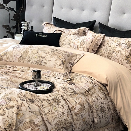 91家纺网 家纺一手货源 找家纺 （总）薏思家纺 2025新款全棉生态磨毛数码印花高奢撞色四件套-繁花系列Blossoms