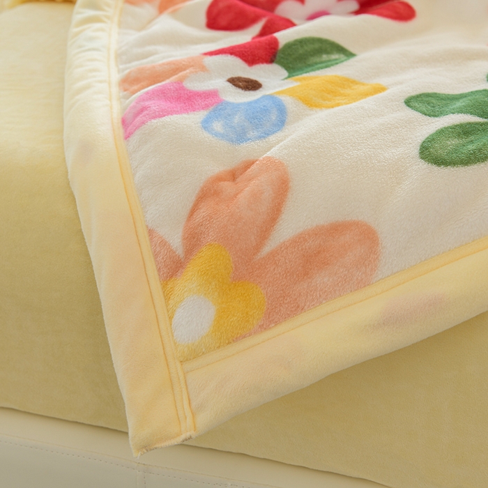 91家纺网 家纺一手货源 找家纺 圣楚家纺 2024新款豆豆绒三层毛毯毯子 花花世界