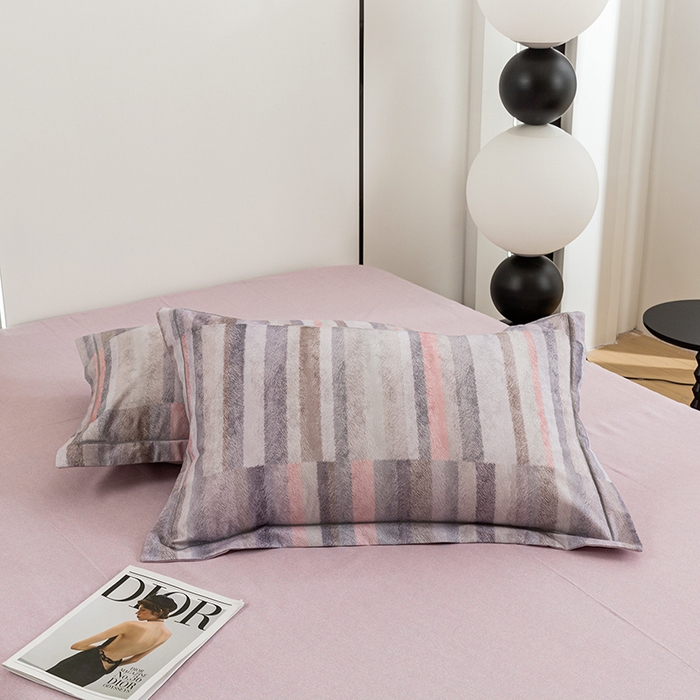 91家纺网 家纺一手货源 找家纺 新月家纺（锦威郎） 2024新款全棉加厚长绒棉数码印花四件套系列 条纹序曲-灰