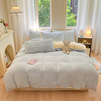 91家纺网 家纺一手货源 找家纺 慕澄家纺 2024新款纯色双拼牛奶绒四件套 天蓝+黄