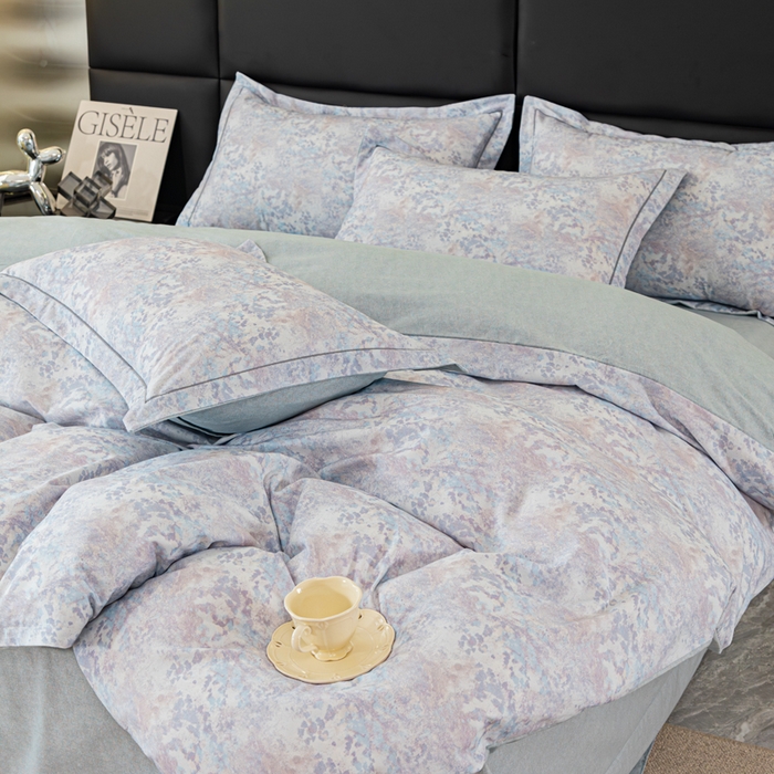 91家纺网 家纺一手货源 找家纺 新月家纺（锦威郎） 2024新款全棉加厚长绒棉数码印花四件套系列 花入迷颜-蓝