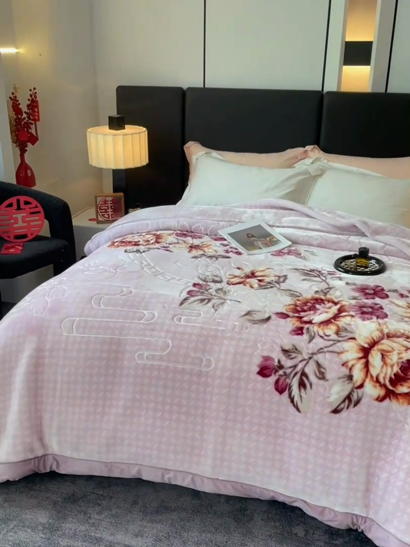 91家纺网 家纺一手货源 找家纺 凯轩毛毛毯毯子网销专供 2024新款花开盛世5D婚庆云毛毯毯子 花开盛世-浅紫