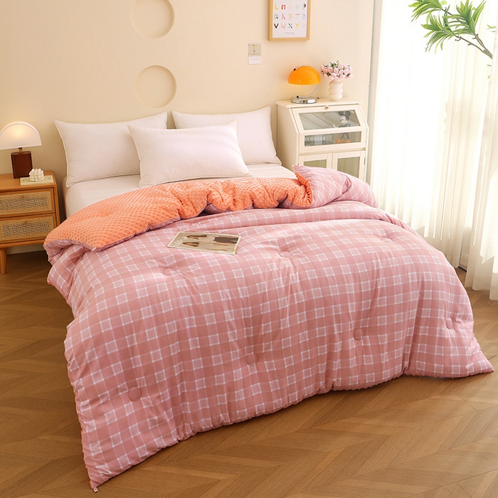 91家纺网 家纺一手货源 找家纺 爱宝被业 2025新款水洗棉双层纱豆豆绒被 西雅图-粉玉