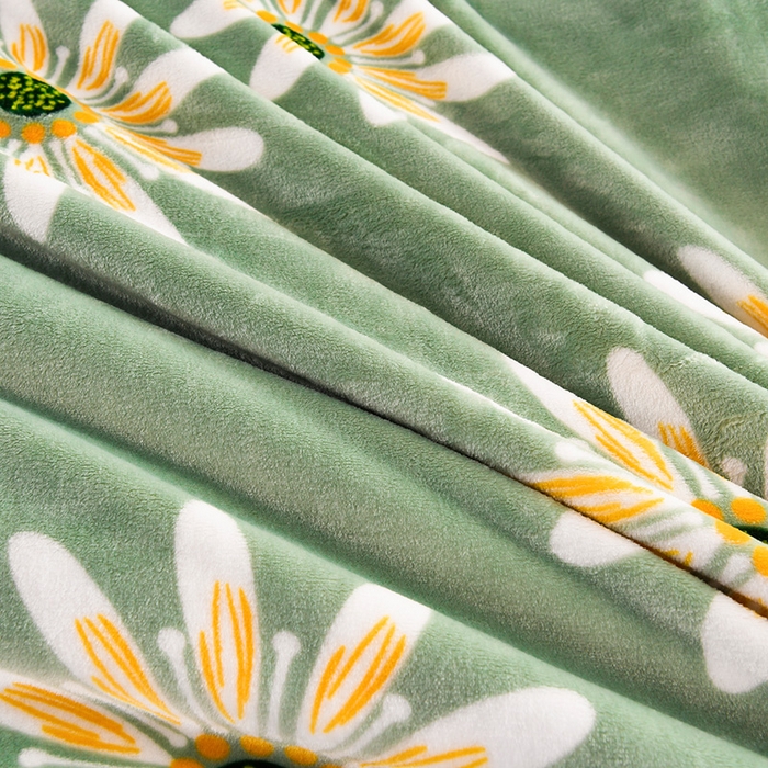 91家纺网 家纺一手货源 找家纺 圣楚 2024新款300g加厚保暖云貂绒双面毯子办公室午睡毛毯直播 雏菊