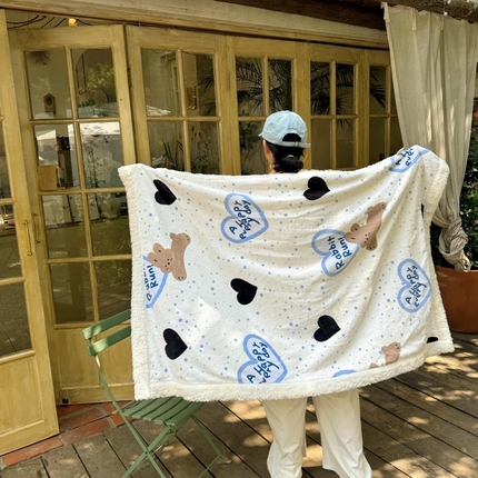 91家纺网 家纺一手货源 找家纺 （总）六巷胡同 2024新款INS卡通羊羔绒毛毯（外拍组）