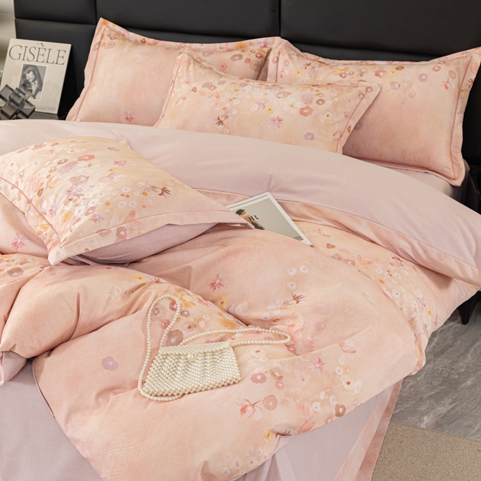 91家纺网 家纺一手货源 找家纺 新月家纺（锦威郎） 2024新款全棉加厚长绒棉数码印花四件套系列 花语寄情-粉