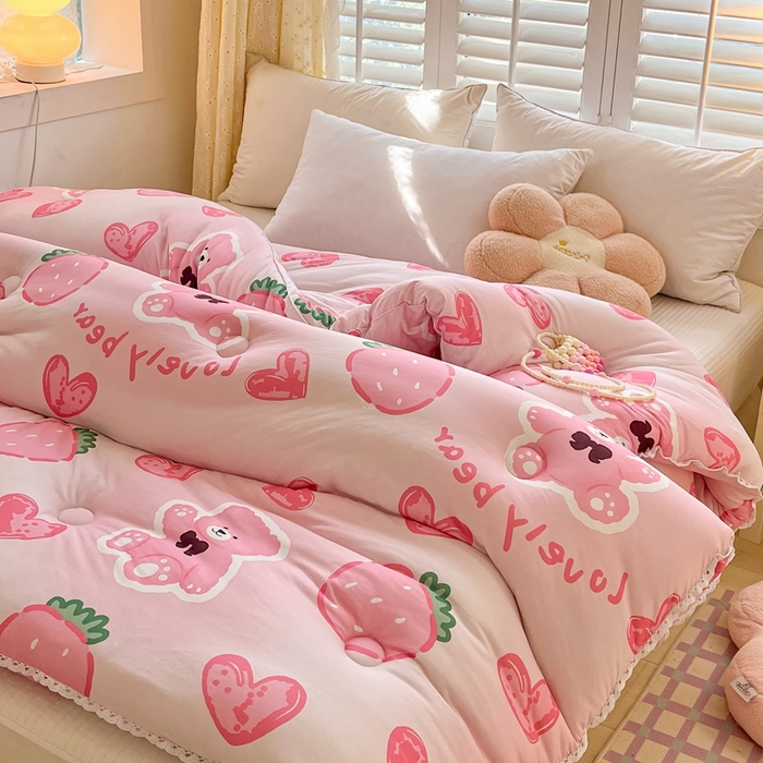 91家纺网 家纺一手货源 找家纺 心卓婴童馆 2025新款针织棉印花被子冬被被芯被子系列-成人图 爱心小熊