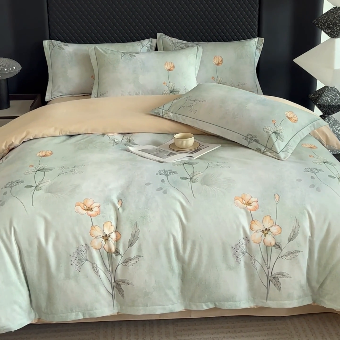 91家纺网 家纺一手货源 找家纺 新月家纺（锦威郎） 2024新款全棉加厚长绒棉数码印花四件套系列 奥莉花园-绿