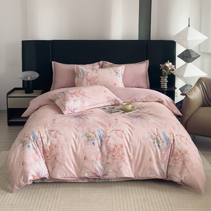 91家纺网 家纺一手货源 找家纺 新月家纺（锦威郎） 2024新款全棉加厚长绒棉数码印花四件套系列 茉彩花韵-粉