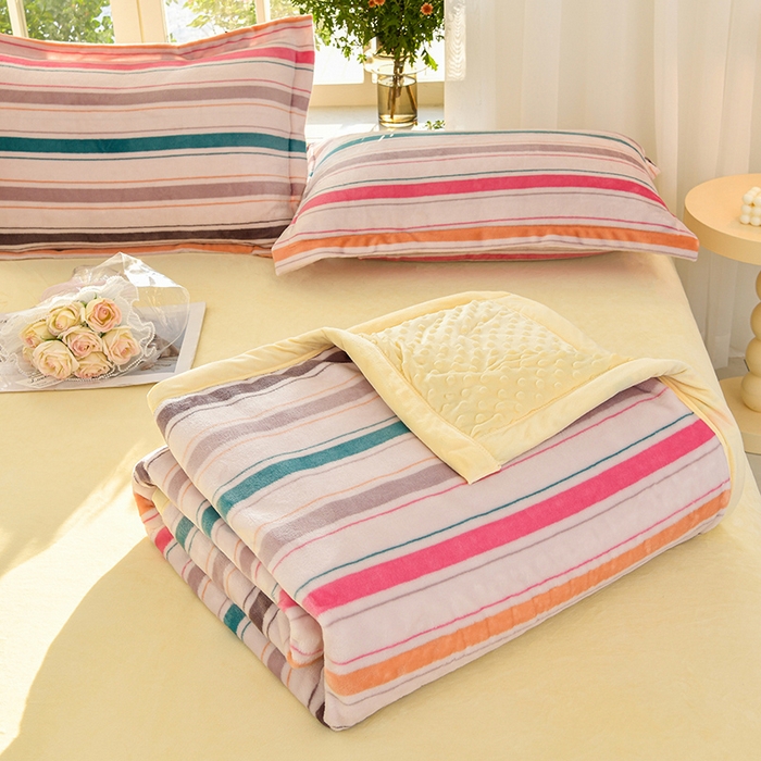 91家纺网 家纺一手货源 找家纺 圣楚家纺 2024新款豆豆绒三层毛毯毯子 匆匆那年