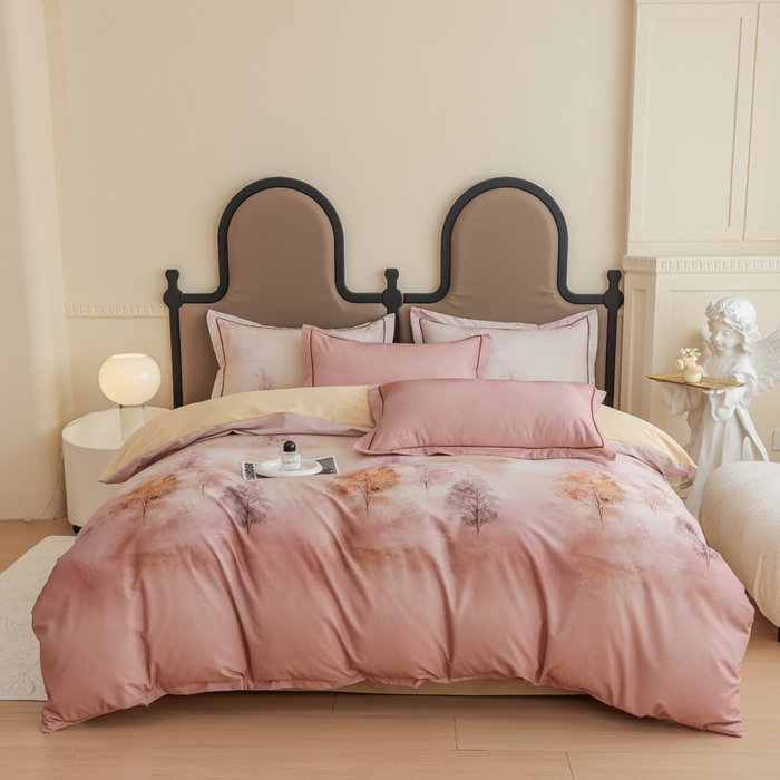 91家纺网 家纺一手货源 找家纺 新月家纺（锦威郎） 2024新款全棉加厚长绒棉数码印花四件套系列 榕树森林-粉