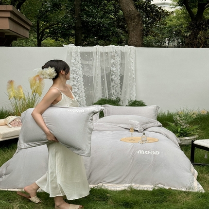 新月家纺（锦威郎） 2024新款高贵轻奢保暖牛奶绒四件套系列-摩登 灰色