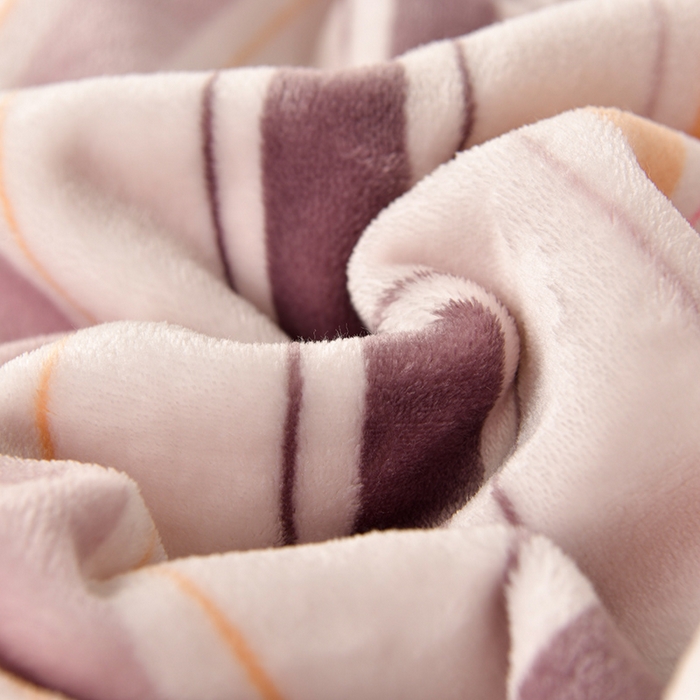 91家纺网 家纺一手货源 找家纺 圣楚 2024新款300g加厚保暖云貂绒双面毯子办公室午睡毛毯直播 彩条