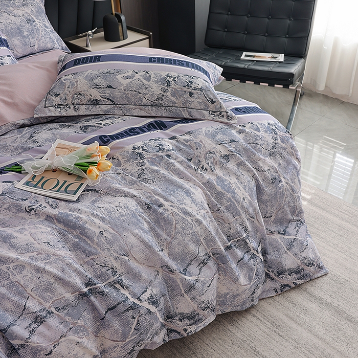 91家纺网 家纺一手货源 找家纺 新月家纺（锦威郎） 2024新款全棉加厚长绒棉数码印花四件套系列 卡其洛-兰